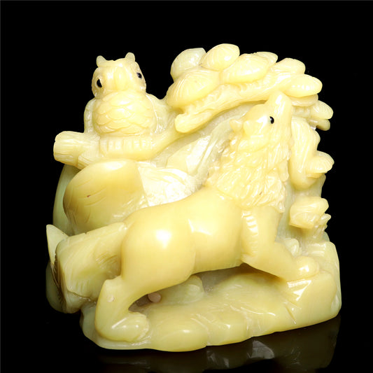 jade wolf figurine