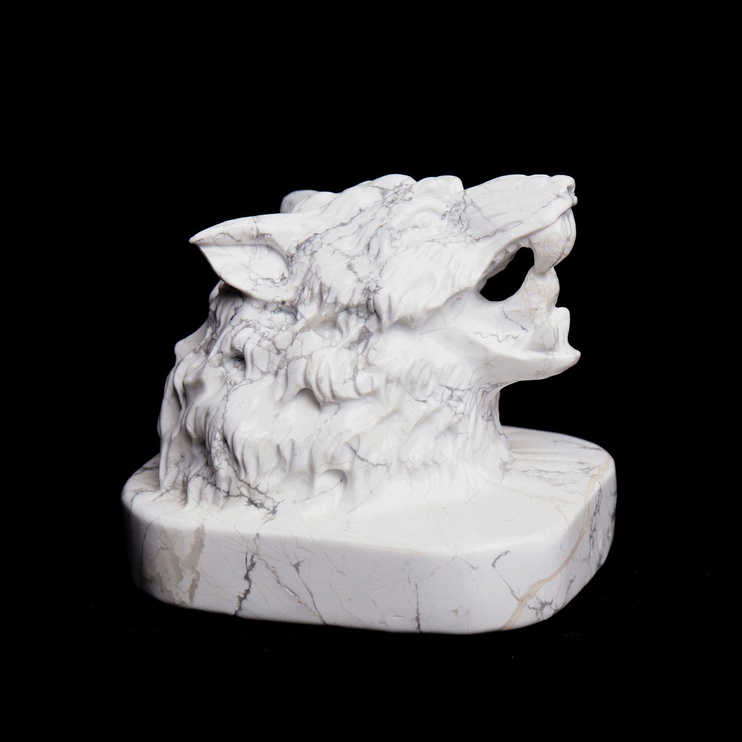 3.5" Howlite Crystal Wolf Head Figurine Realistic Healing Quartz Decor